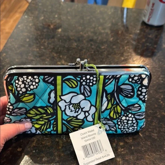 Vera Bradley kiss lock Wallet - Picture 2 of 3